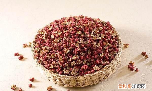 米里面有飞蛾还能吃吗，米里面长了飞蛾有毒吗