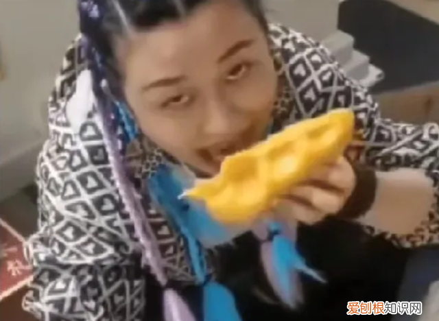 女子三亚旅游带了8箱芒果过安检