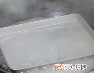 新肠粉机粘盘怎么回事,肠粉米浆怎么老是不粘盘