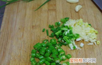 花蛤吃哪个部位，花甲的内脏可以吃吗有毒吗