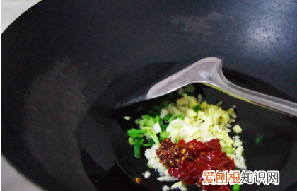 花蛤吃哪个部位，花甲的内脏可以吃吗有毒吗