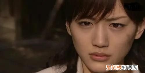 白夜行亮司死后雪穗为什么不哭