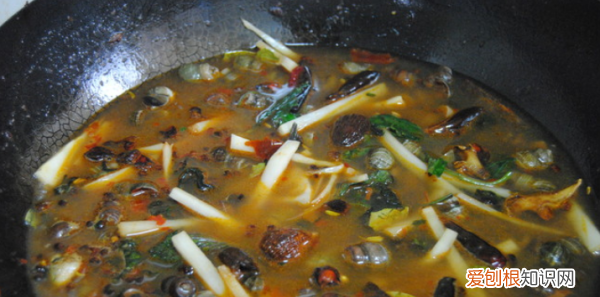 鸭脚板炖汤怎么做好吃