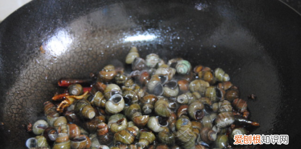 鸭脚板炖汤怎么做好吃