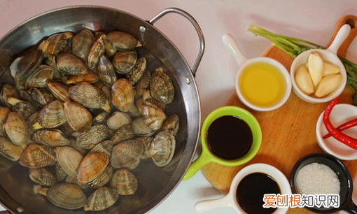 蛤蜊肉用去黑色的东西，花甲肉里面的黑的要不要清理