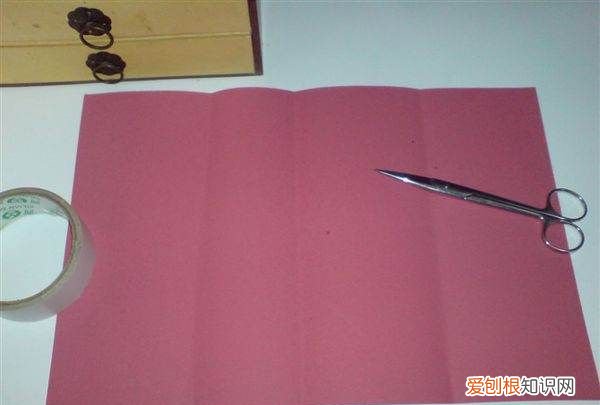 如何自制三角形立体名牌,自制三角形立体名牌需要多长多宽的卡纸