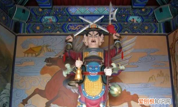 马王爷是什么神,神话故事中马王爷,闻仲,杨戬都有三只眼睛吗