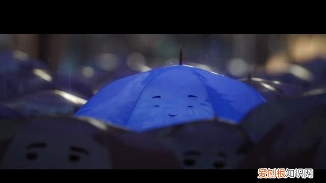 当雨伞爱上另一把雨伞,皮克斯短片《蓝雨伞之恋》一见钟情的故事