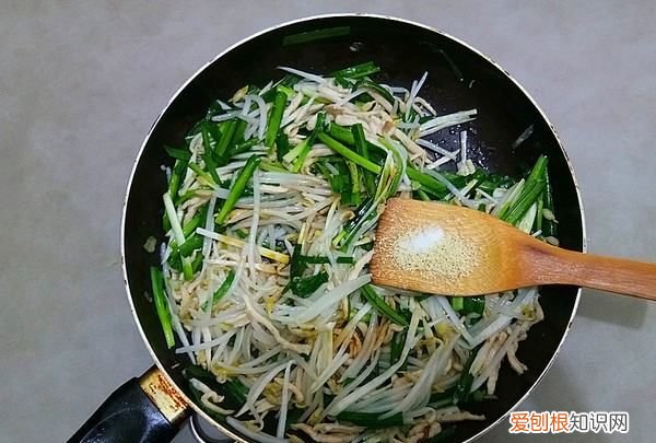 如何做春卷肉丝,韭菜肉丝春卷的做法窍门