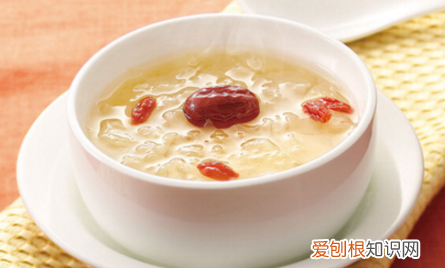 煮银耳汤什么时候放糖比较好