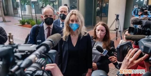 580亿灰飞烟灭!“女版乔布斯”为何锒铛入狱?| 魔方充电