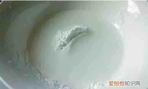 天气热吃什么样的凉粉最合适,自制凉粉天气炎热多吃凉粉