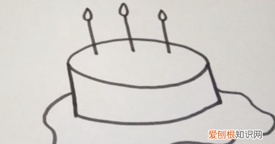 生日蛋糕怎么画又漂亮，简单的生日蛋糕怎么画呢