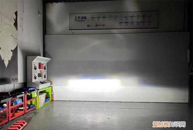 比亚迪汉矩阵式led大灯