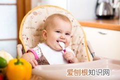 一岁半的小宝宝翻白眼怎么回事 ，一岁多的宝宝翻白眼是怎么回事