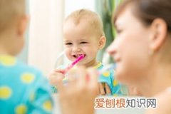 宝宝小腿上红的硬硬的包怎么回事 ，宝宝腿上有硬硬的包怎么回事