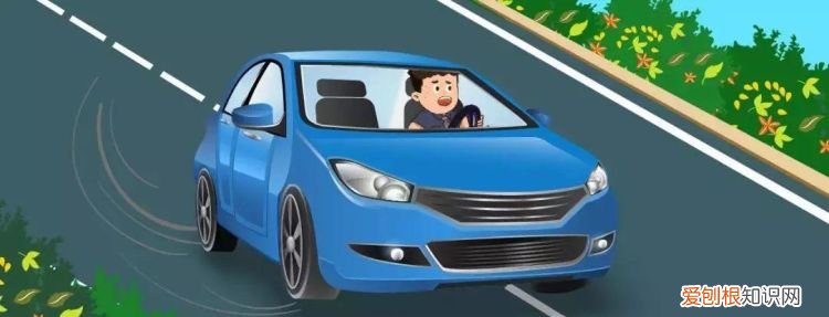 车子跑偏怎么改善，汽车行驶时总向一侧跑偏的现象称为