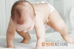 新生婴儿皮肤发红是为什么 ，新生婴儿皮肤发红是为什么呢