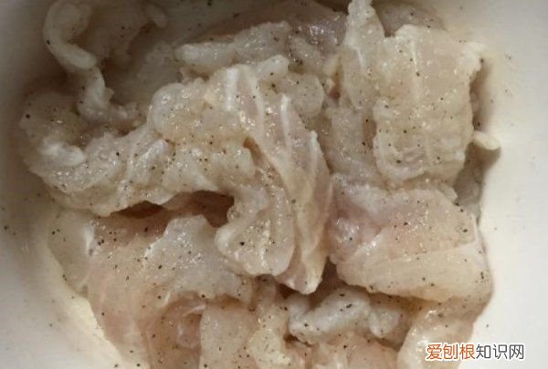 番茄巴沙鱼片的做法，巴沙鱼片怎么做好吃又简单