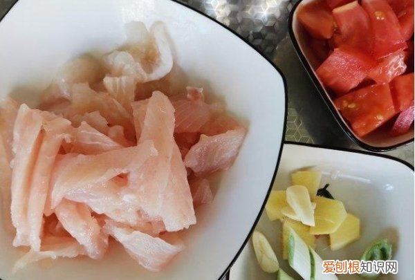番茄巴沙鱼片的做法,巴沙鱼片怎么做好吃又简单