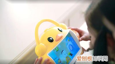这款网红玩具家家都有，却会悄悄偷走孩子的语言能力，我们小时候的玩具,都是自己做的言外之意