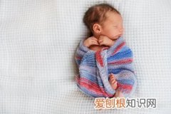 春天宝宝蹬被子怎么办 ，冬天宝宝蹬被子怎么办