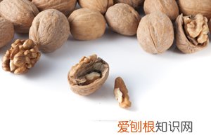 准备怀孕喝什么牛奶好 ，孕期要喝什么牛奶好