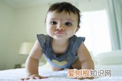 婴儿腿纹不对称怎么办 ，婴儿腿纹不对称怎么办怎么冶了