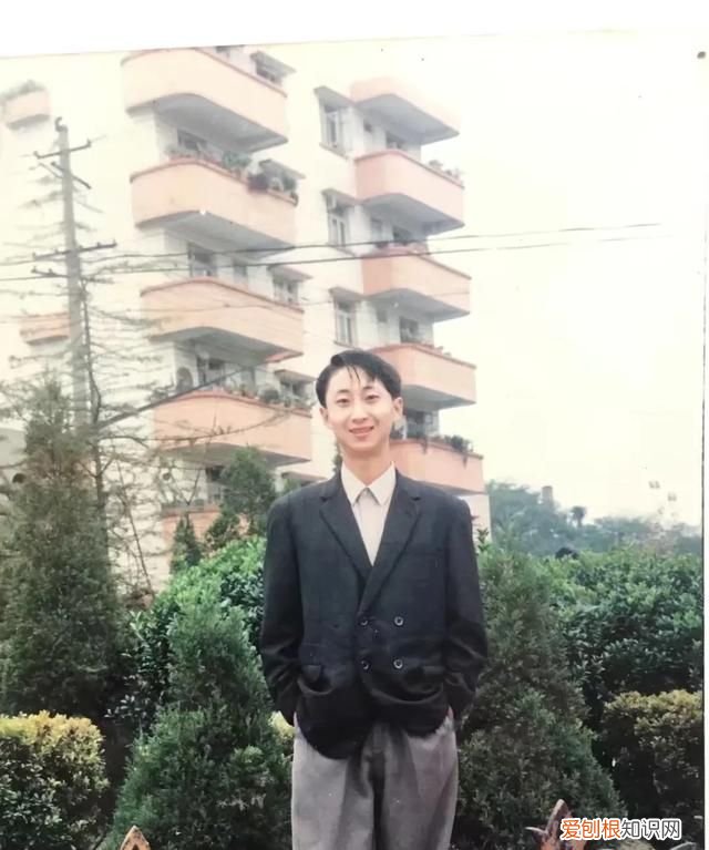你这么多年上学苦读,你失去了什么 上这么多年学有什么用 挣钱少