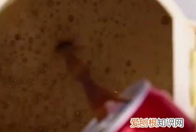 怎么样除烧水壶里的水垢 如何去除烧水壶里面的水垢