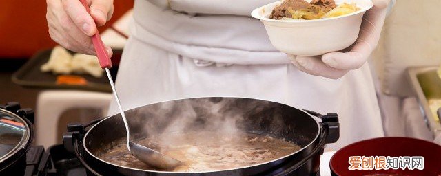 无花果可以煲鸡肉吗 鸡脚新鲜无花果煲汤可以吗