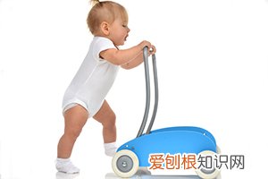 宝宝接触化妆品的危害 ，化妆品对宝宝的危害