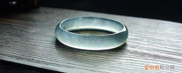翡翠镯子的作用 翡翠手镯有什么作用功效与作用