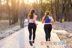 喝水减肥法一周减15斤怎样做到 ，喝水减肥法一周减15斤怎样做到不反弹
