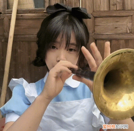 宅男一觉醒来,发现身边多了个女仆,从此走向人生巅峰!