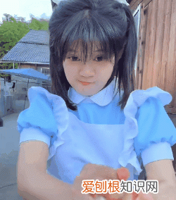 宅男一觉醒来,发现身边多了个女仆,从此走向人生巅峰!