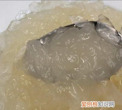 冰糖银耳羹的做法和功效与作用,冰糖银耳羹怎么做又粘稠又好吃
