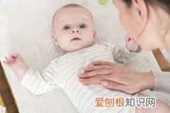 新生儿拉粑粑奶瓣带水是为什么 ，新生儿拉粑粑奶瓣带水是为什么呢