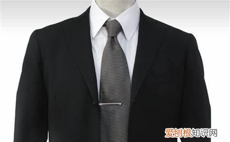 领带夹有什么作用 领带夹是干嘛用的