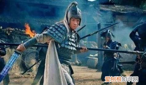 赵云哪一年跟随刘备 赵云是什么时候跟着刘备的