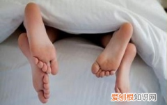 女方拖着不离婚的策略男方起诉离婚 ，女方拖着不离婚的策略分居？