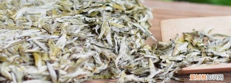 白茶饼怎么打开保持茶叶状 ，白茶茶饼打开后怎么保存？