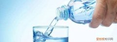 烧开的水能代替蒸馏水吗 ，烧开水是蒸发吗？