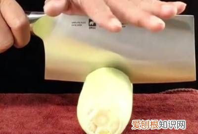 怎样切玉米段 ，大厨是怎样切玉米段？