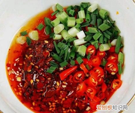 蓮藕排骨玉米湯的功效與作用 ，排骨蓮藕玉米湯放什么調(diào)料？