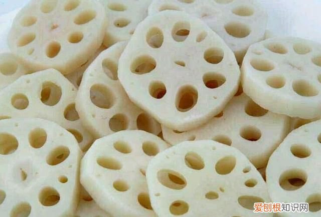 蓮藕排骨玉米湯的功效與作用 ，排骨蓮藕玉米湯放什么調(diào)料？