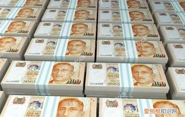 2016年孩子出生率 ,2016年全年366天全国年轻人人均月收入为6726元?