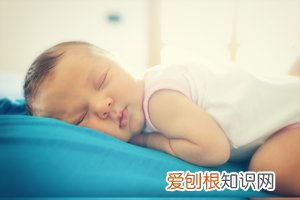 婴儿眼球震颤老是摇头怎么回事 ,婴儿眼球震颤老是摇头怎么回事啊