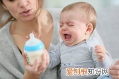 宝宝四个月可以站着吗 ，宝宝四个月可以站着吗正常吗