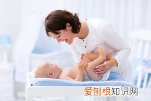 新生儿20天拉墨绿色怎么回事 ,新生儿十天拉墨绿色粑粑